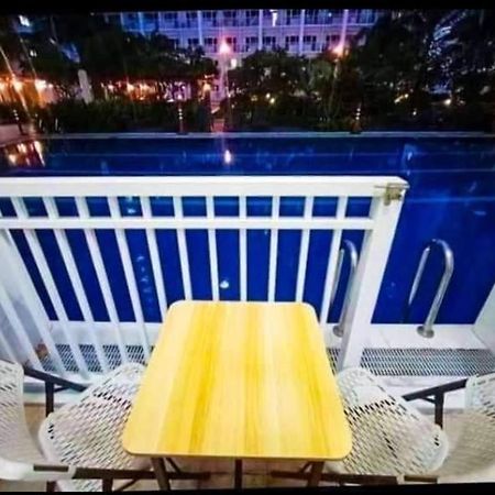 Yhanz Z Sea Residences Pasay Exterior foto