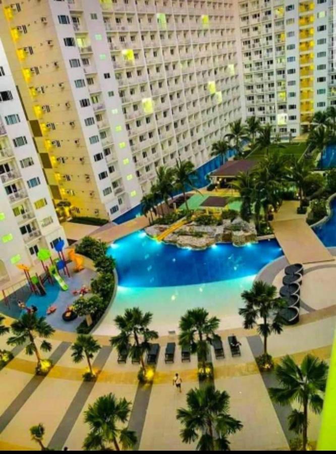 Yhanz Z Sea Residences Pasay Exterior foto